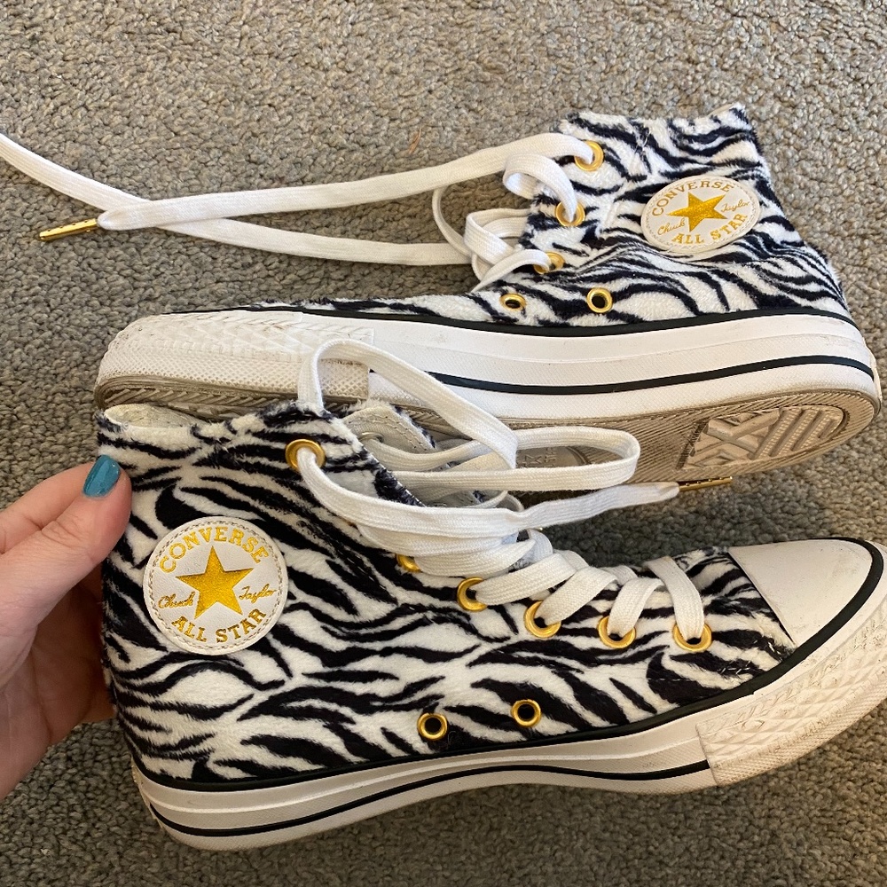 Converse zebra fun!